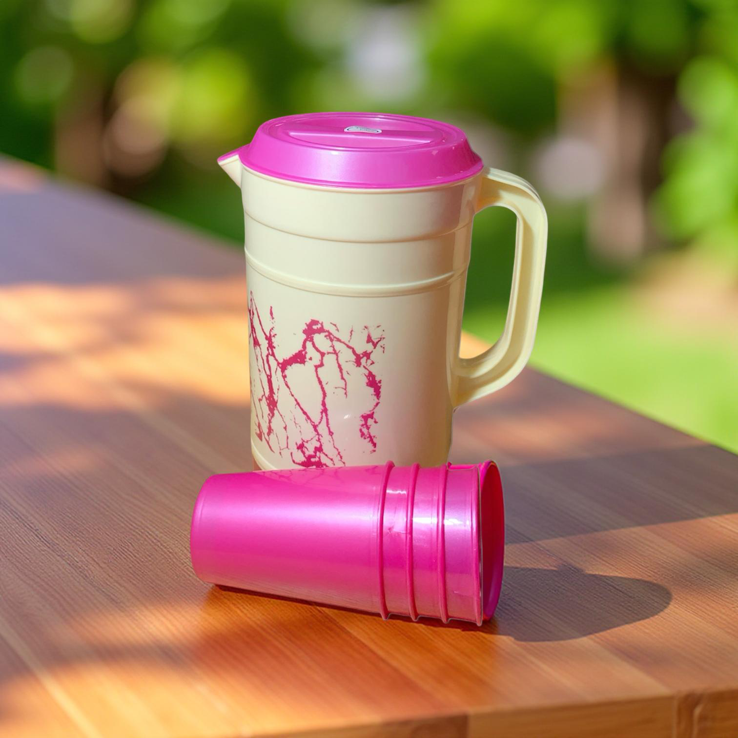 Wasserkanne mit Deckel & Becher – Pink/Creme