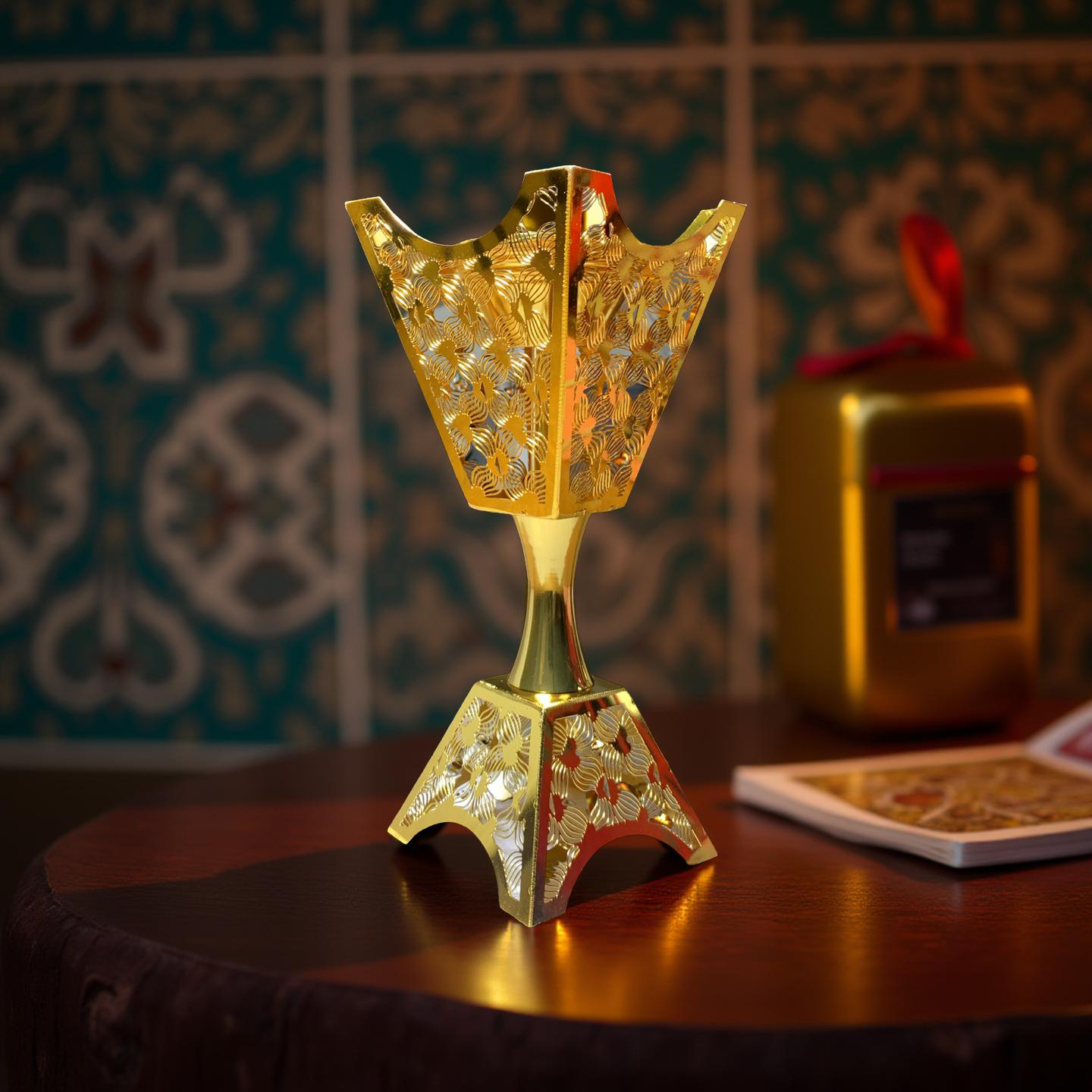 Luxus-Mabkhara in Gold (ornamentiert)